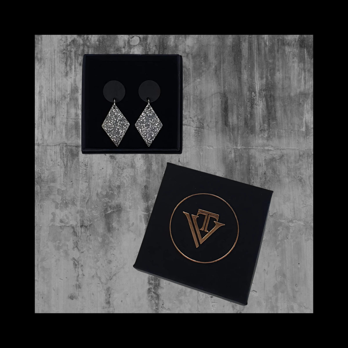 Tyylikkäät nappikorvakorut - TV Creation